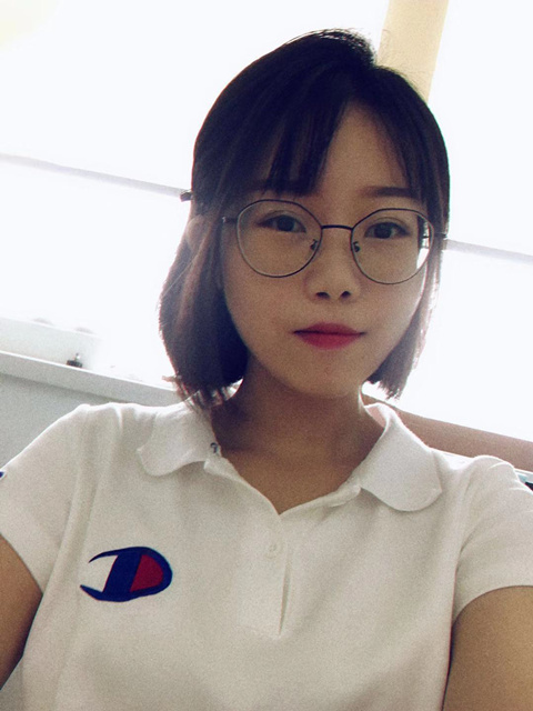 朱曼玉(lareina)